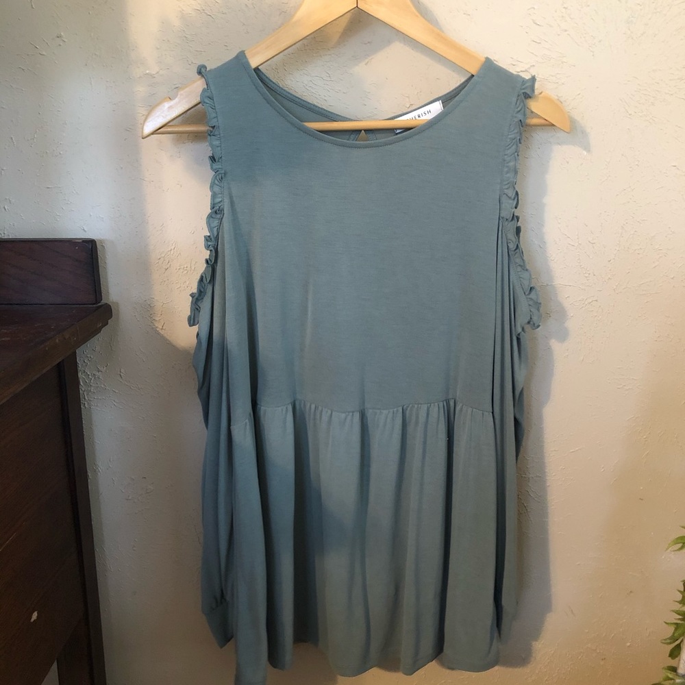 Cold shoulder long sleeve